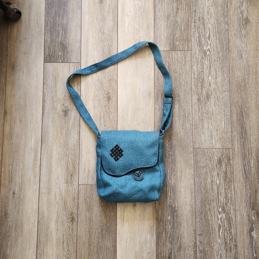 NWOT Mongolian Weaved Purse